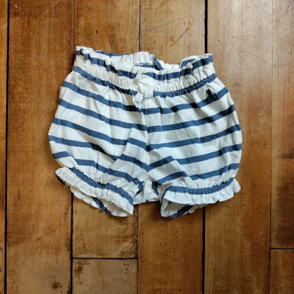 Gap shorts 3 to 6 months cotton white blue  ruffles baby girl summer